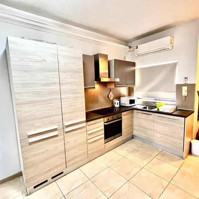 Gzira Smart 1 Bedroom Apartment Luaran gambar